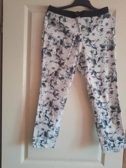 Pantalon. Maat 38, Kleding | Dames, Broeken en Pantalons, Gedragen, Maat 38/40 (M), Zwart, Ophalen of Verzenden