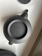 Wedgwood Zwarte basalt Theepotje met Deksel en suikerpot, Huis en Inrichting, Overige typen, Ophalen of Verzenden, Zo goed als nieuw