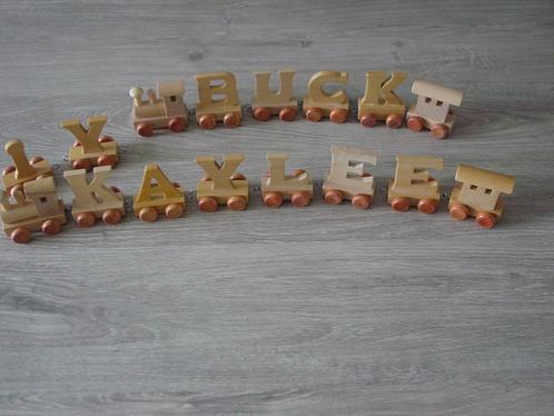 Houten letters / lettertrein, Kinderen en Baby's, Speelgoed | Houten speelgoed, Gebruikt, Overige typen, Ophalen of Verzenden