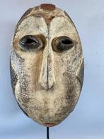 230835 Mooi Afrikaans Duala masker uit Cameroon., Antiek en Kunst, Ophalen of Verzenden