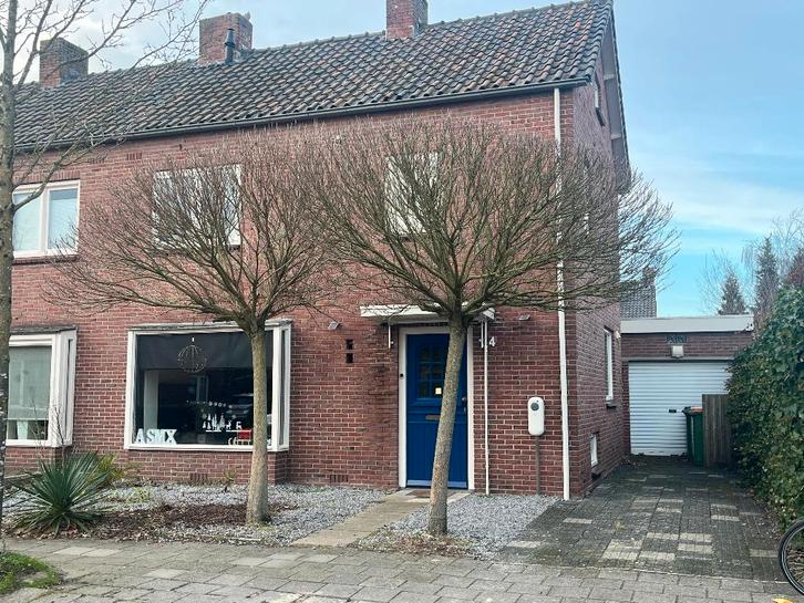 Huis te huur maar gesloten vanwege grote aantal aanmeldingen, Huizen en Kamers, Huizen te huur, Noord-Brabant, Twee onder één kap