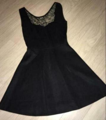 Heel erg mooi zwart jurkje NIEUW , mt 34 beschikbaar voor biedingen
