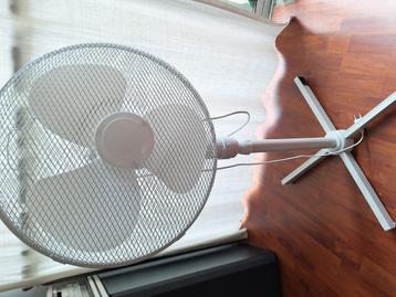 Sta ventilator  beschikbaar voor biedingen