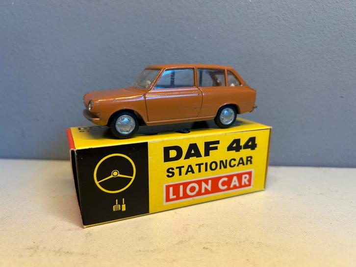 Lion toys car Daf 44 Stationwagen mostana 1:43 + box, Hobby en Vrije tijd, Modelauto's | 1:50, Zo goed als nieuw, Bus of Vrachtwagen
