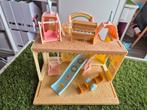 Sylvanian Families 5316 baby creche kasteel- piano- glijbaan, Ophalen of Verzenden, Zo goed als nieuw