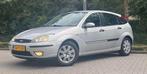 Ford Focus 1.6 I Ghia 2004 Grijs, APK juni 2026,, Auto's, Ford, 1596 cc, 15 km/l, 4 cilinders, 100 pk
