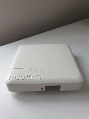 Ruckus R500 Accespoint 2.4G + 5G beschikbaar voor biedingen