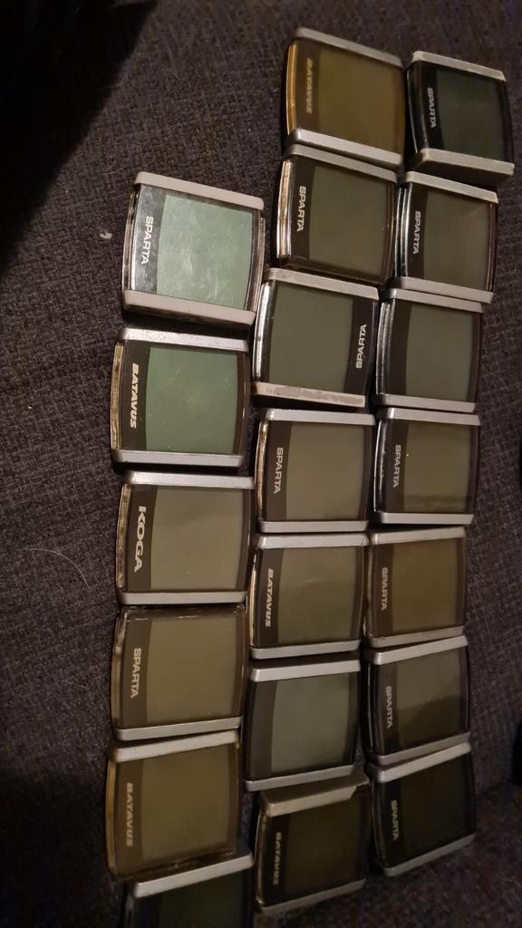 Diverse displays computers kastjes sparta batavus en koga, Fietsen en Brommers, Fietsaccessoires | Fietscomputers, Gebruikt, Ophalen of Verzenden