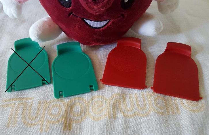 Tup. onderd. 1: klepjes voor deksel Ruimtespaarder Ovaal, Huis en Inrichting, Keuken | Tupperware, Gebruikt, Overige typen, Ophalen of Verzenden