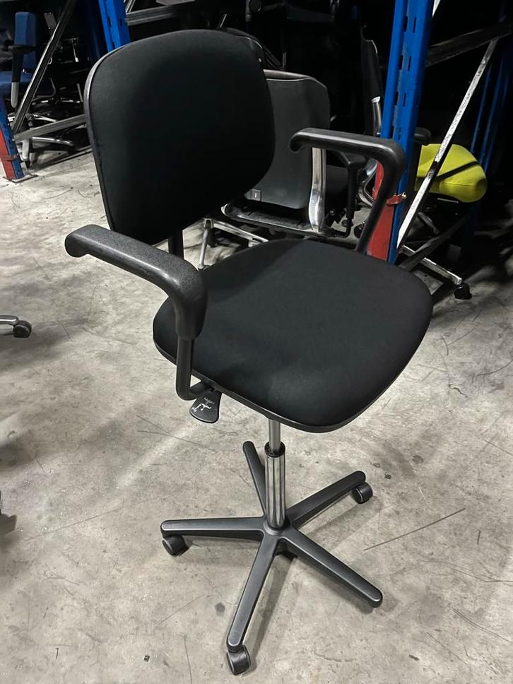 Ahrend Loketstoel/Kassastoel Nieuw Zwart, Huis en Inrichting, Bureaustoelen, Zo goed als nieuw, Bureaustoel, Zwart, Ergonomisch