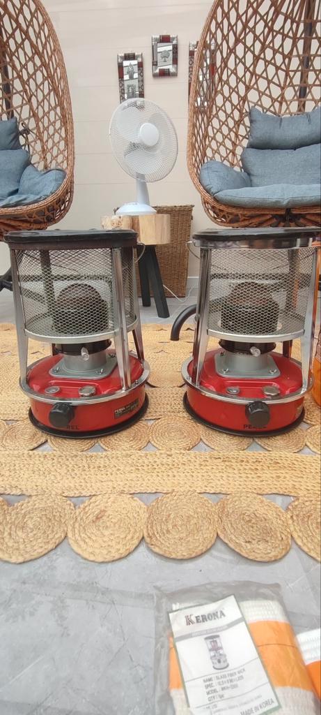 2 Foetsie petroleumkachels incl alle bijbehorenen, Huis en Inrichting, Kachels, Gebruikt, Gaskachel, Hout, Ophalen