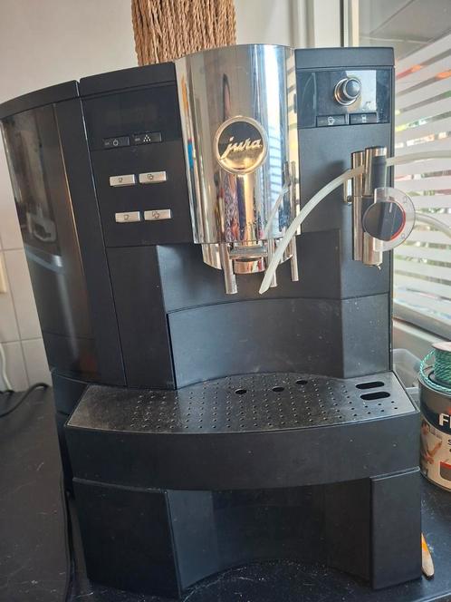 Jura J5 - Defect - Grote watertank, Witgoed en Apparatuur, Koffiezetapparaten, Niet werkend, Gemalen koffie, Koffiebonen, Espresso apparaat