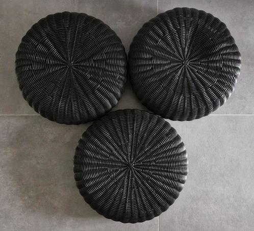 HOCKER Scandinavisch design Ottoman, vintage ikea, Huis en Inrichting, Banken | Voetenbanken en Poefen, Zo goed als nieuw, Minder dan 50 cm