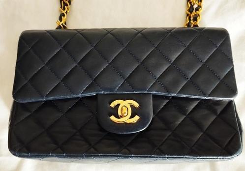 Chanel Vintage classic medium double flap bag, Sieraden, Tassen en Uiterlijk, Tassen | Damestassen, Nieuw, Handtas, Blauw, Ophalen