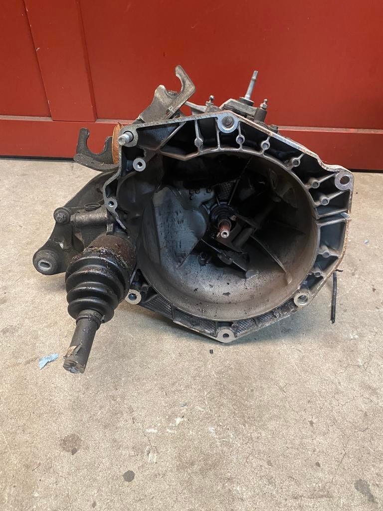 Versnellingsbak Fiat Punto 0.9 Turbo 85pk km 229734  Bj 2012, Auto-onderdelen, Ophalen of Verzenden, Gebruikt, Fiat
