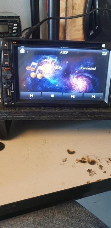 2 din autoradio met touchscreen, Bleuthoot, USB, SD, CD beschikbaar voor biedingen