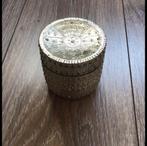 Zilverkleurg potje met kaars, Ophalen of Verzenden, Gebruikt, Overige materialen, Minder dan 25 cm