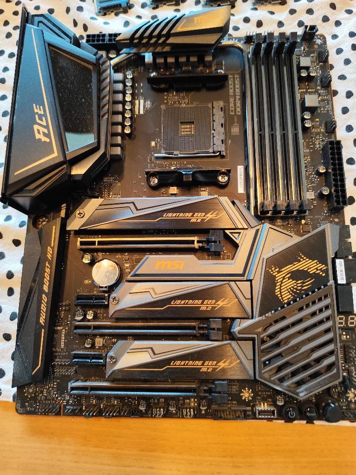 MSI MEG ACE X570, AM4 moederboard, 3 x M.2, Computers en Software, Moederborden, Gebruikt, AMD, DDR4, Ophalen of Verzenden