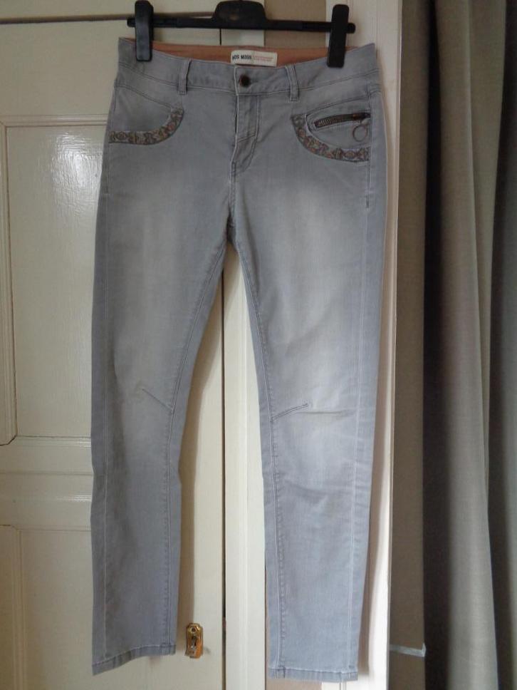 NIEUW: MOS MOSH jeansbroek:mt S/M, Kleding | Dames, Spijkerbroeken en Jeans, Nieuw, W30 - W32 (confectie 38/40), Grijs, Ophalen of Verzenden