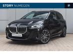 BMW 2 Serie Active Tourer 225xe M Sport Automaat / Panoramad, Gebruikt, Zwart, Met garantie (alle), Zwart