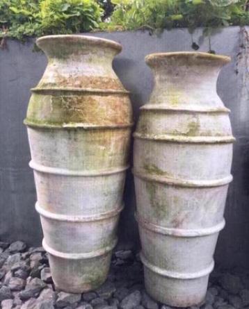 hoge Bohemian unieke terracotta witte oude vazen 79/85cm beschikbaar voor biedingen