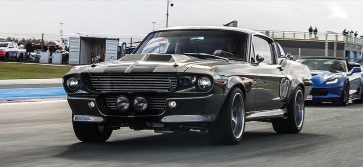 Mustang 1967 Eleanor, Auto's, Oldtimers, Bedrijf, Ford USA, Benzine, Overige carrosserieën, Handgeschakeld, Zilver of Grijs, Zwart