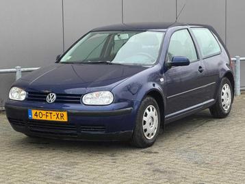 Volkswagen - 2000 - Golf - 1.6 Trendline - 40-FT-XR - Automa beschikbaar voor biedingen