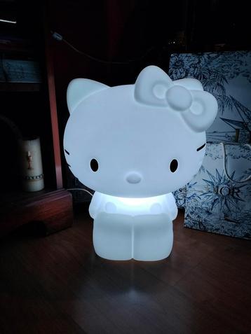 Hello Kitty Lamp beschikbaar voor biedingen
