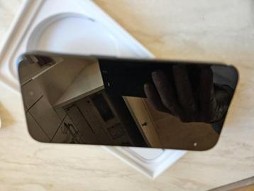 Nette en goede iPhone 15 Pro beschikbaar voor biedingen
