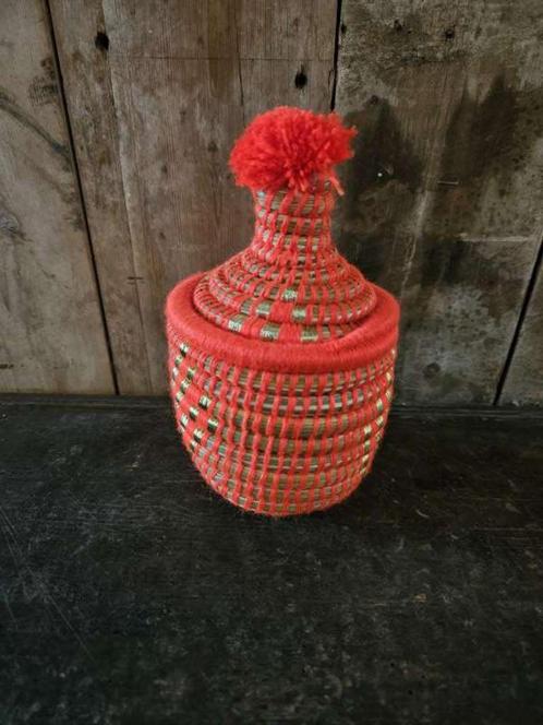 marokkaans mandje ``WOONWINKEL RUSTIEK``, Huis en Inrichting, Woonaccessoires | Schalen en Manden, Nieuw, Riet, Ophalen of Verzenden