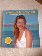 Zomerslank met Sonja - Receptenboek, Boeken, Hoofdgerechten, Gezond koken, Ophalen of Verzenden, Zo goed als nieuw