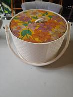 Mooie beige vintage naaidoos, Ophalen of Verzenden, Zo goed als nieuw