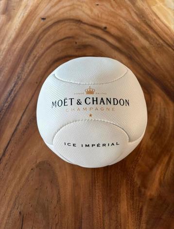 Moët & Chandon Ice Imperial volleybal (nieuw) beschikbaar voor biedingen