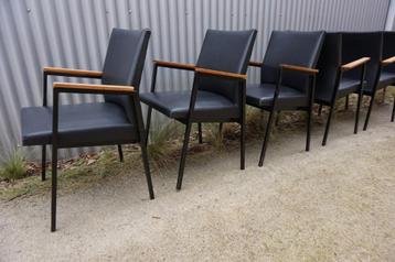 6 vintage midcentury armstoelen/ vergaderstoelen 1960s beschikbaar voor biedingen