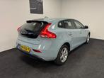 Volvo V40 1.5 T2 Nordic // Automaat // Lage km, Auto's, Volvo, Stof, 4 cilinders, 700 kg, Blauw