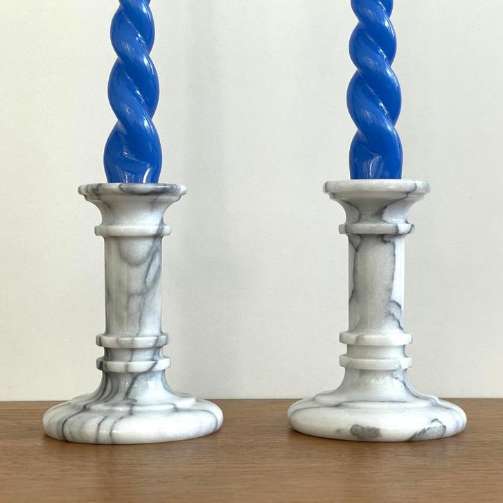 2 vintage marmeren KANDELAARS Carrara marmer Denemarken, Huis en Inrichting, Woonaccessoires | Kandelaars en Kaarsen, Gebruikt