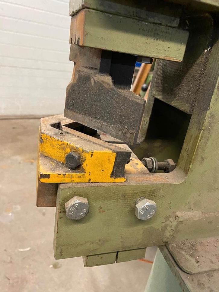 Jorg uithoekmachine
 jörg uithoeker pons apparaat, Doe-het-zelf en Verbouw, Gereedschap | Overige machines, Zo goed als nieuw