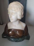 Antiek marmeren buste van een jonge vrouw, Antiek en Kunst, Ophalen of Verzenden