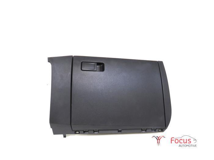 Dashboardkastje van een Volkswagen Polo, Auto-onderdelen, Dashboard en Schakelaars, Volkswagen, Gebruikt, 6 maanden garantie, 12 maanden garantie