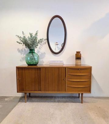 Zeer mooi vintage midcentury dressoir lowboard  beschikbaar voor biedingen