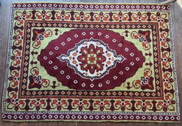 Prachtig vintage vloerkleed. Smyrna. Jaren 70 beschikbaar voor biedingen