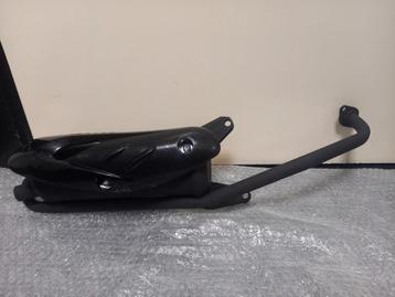 NIEUWE UITLATEN VOOR BIJNA ALLE SYM EN PEUGEOT SCOOTERS beschikbaar voor biedingen