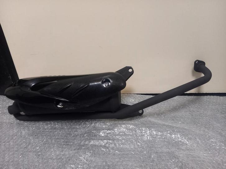 NIEUWE UITLATEN VOOR BIJNA ALLE SYM EN PEUGEOT SCOOTERS, Fietsen en Brommers, Brommeronderdelen | Snorfietsen, Nieuw, SYM, Uitlaat