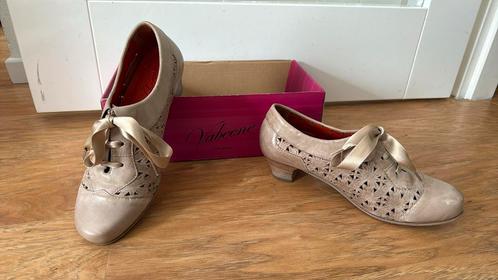 Vabeene pumps maat 38,5, Kleding | Dames, Schoenen, Zo goed als nieuw, Ophalen of Verzenden