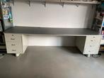 Bureau, Ahrend, staal, Huis en Inrichting, Bureaus, Ophalen, Zo goed als nieuw