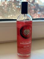 The Body Shop Strawberry body mist, Sieraden, Tassen en Uiterlijk, Uiterlijk | Parfum, Verzenden, Gebruikt