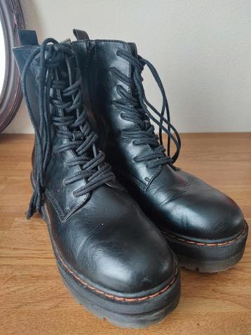 Oxmox Veterlaarsjes Maat 39 beschikbaar voor biedingen