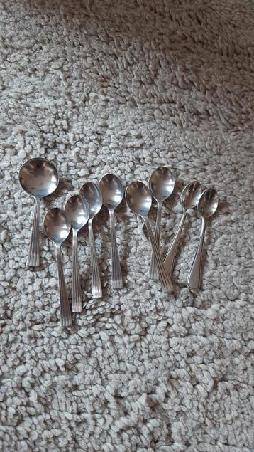Vintage verzilverde Lepeltjes Set van 9 beschikbaar voor biedingen