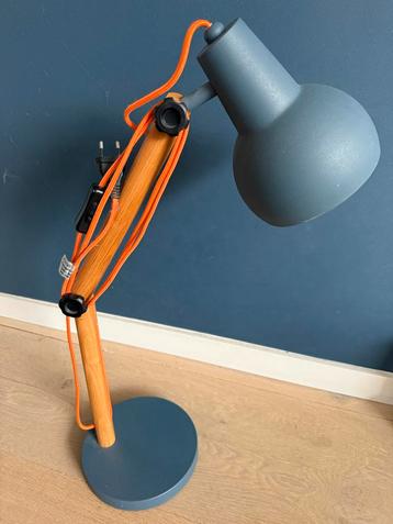 Zuiver bureaulamp beschikbaar voor biedingen