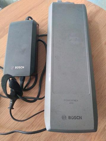 Bosch Powerpack 400 en Bosch 4A oplader 